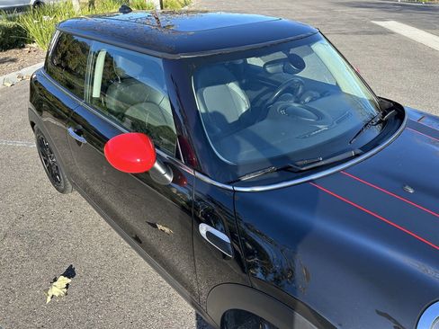 Used 2019 MINI Cooper 2-Door Hardtop image 24