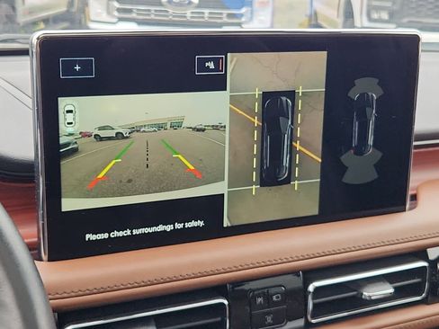 Used 2022 Lincoln Nautilus Reserve w/ Equipment Group 201A image 15