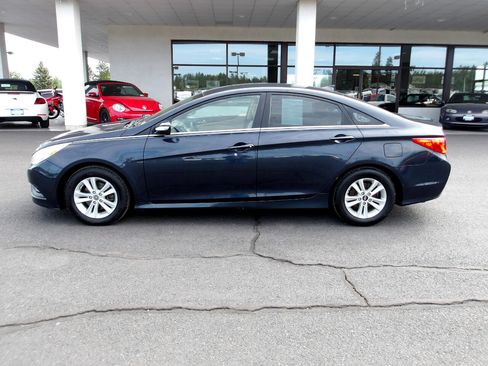 Used 2014 Hyundai Sonata GLS w/ Popular Equipment Group 2 image 2