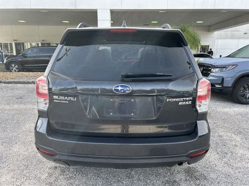 Used 2017 Subaru Forester 2.5i Premium w/ All-Weather Package image 5