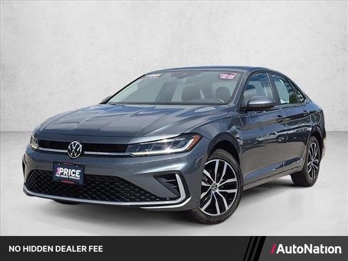 Used 2025 Volkswagen Jetta SE FWD image 1