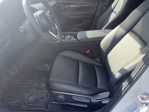 Used 2025 MAZDA MAZDA3 s image 10