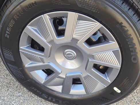 New 2026 Nissan Kicks S FWD image 15