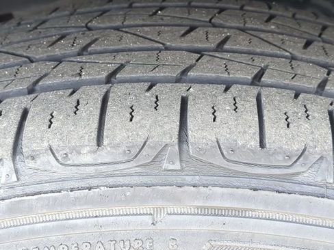 Used 2021 Jeep Cherokee Latitude image 13