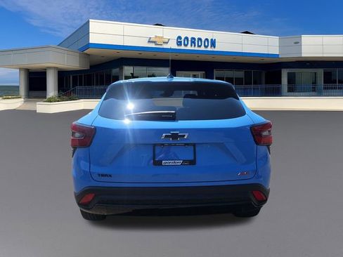 Used 2024 Chevrolet Trax RS FWD image 4