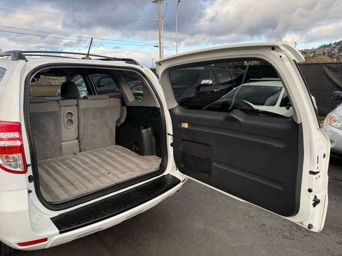 Used 2011 Toyota RAV4 2WD w/ Base L4 Extra Value Pkg image 11