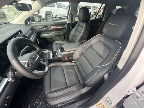 New 2026 GMC Terrain Denali AWD/4WD image 13