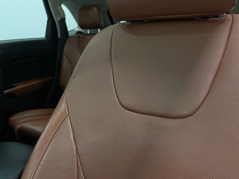 Used 2017 Ford Edge Titanium w/ Equipment Group 301A image 18