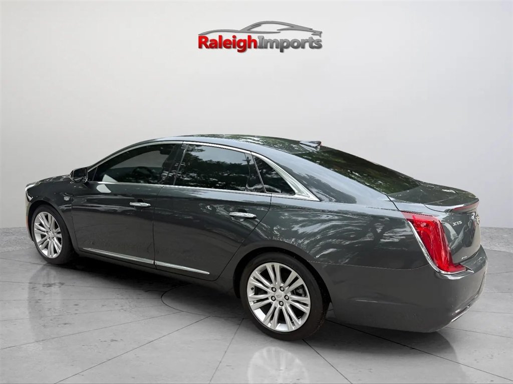 Used 2018 Cadillac XTS Luxury AWD/4WD image 2