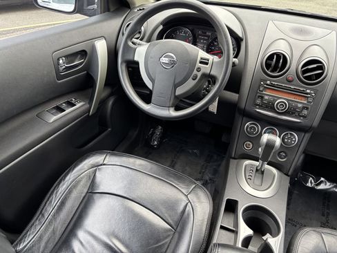 Used 2011 Nissan Rogue S image 21