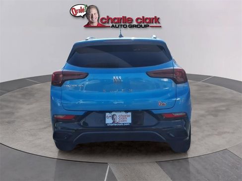 Used 2025 Buick Encore GX Sport Touring image 4