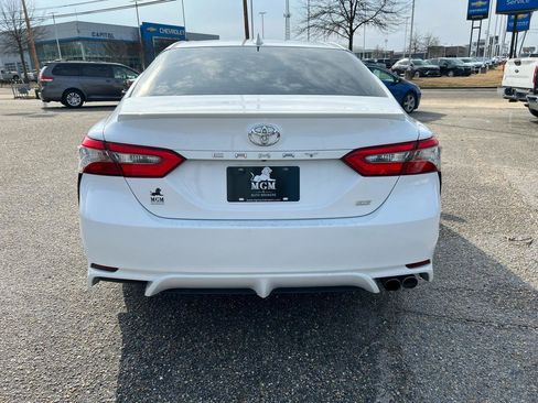 Used 2018 Toyota Camry SE w/ Audio Package image 16