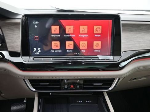 New 2025 Volkswagen Atlas SEL image 3