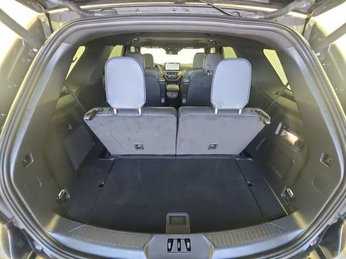 Certified 2025 Ford Explorer ST AWD/4WD image 19