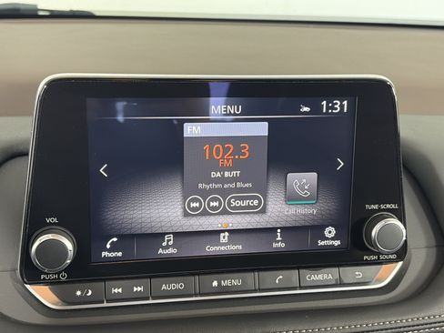 Used 2023 Nissan Rogue SL AWD/4WD image 21