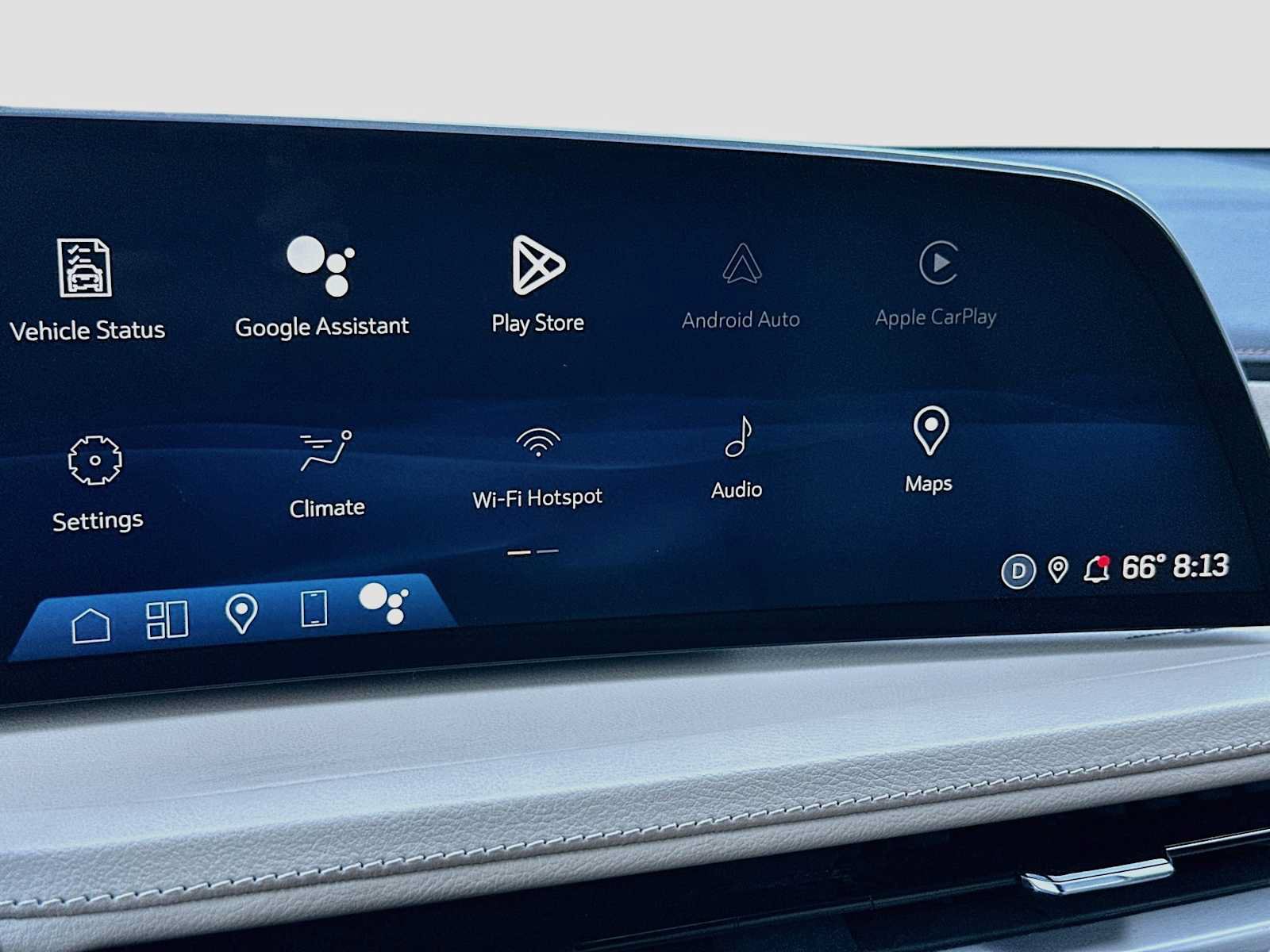 Used 2024 Cadillac XT4 Premium Luxury w/ Cold Weather Package FWD image 15