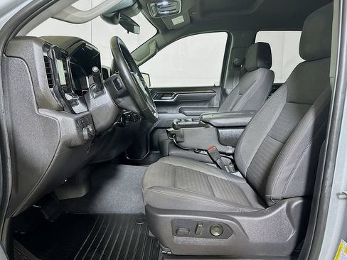 Certified 2025 Chevrolet Silverado 1500 RST AWD/4WD image 19
