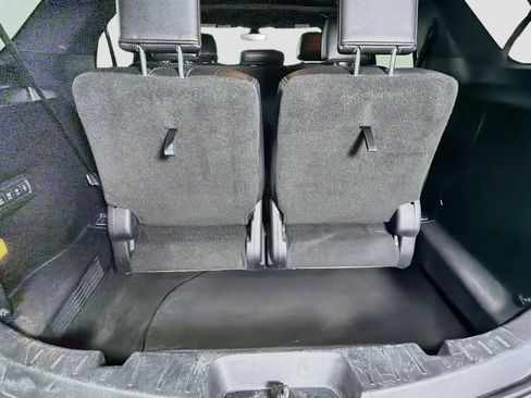 Used 2016 Ford Explorer Limited w/ Equipment Group 301A FWD image 29