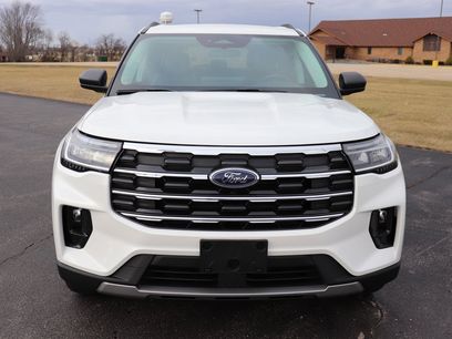 New 2026 Ford Explorer Active w/ Active Comfort Package