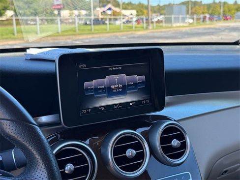 Used 2017 Mercedes-Benz GLC 300 image 23