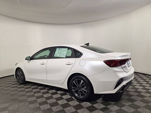 Used 2024 Kia Forte LXS FWD image 7