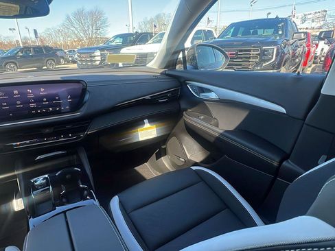 New 2026 Buick Envision Sport Touring image 27