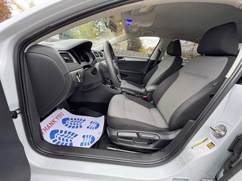 Used 2017 Volkswagen Jetta S image 20