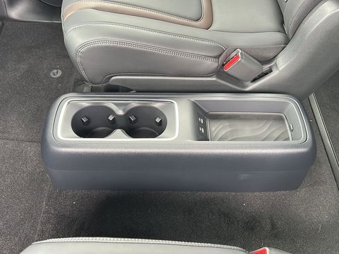 New 2026 Nissan Armada SL image 28