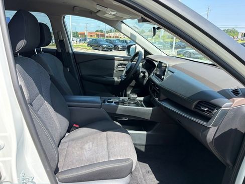 Used 2023 Nissan Rogue SV AWD/4WD image 26