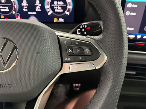 New 2026 Volkswagen Tiguan SE R-Line image 13