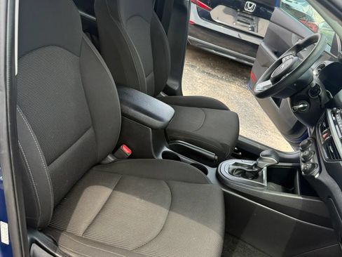 Used 2020 Kia Forte LXS FWD image 20