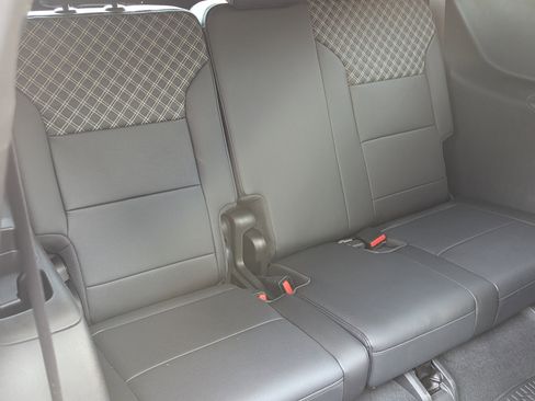 Used 2024 GMC Acadia Denali w/ Super Cruise Package image 22