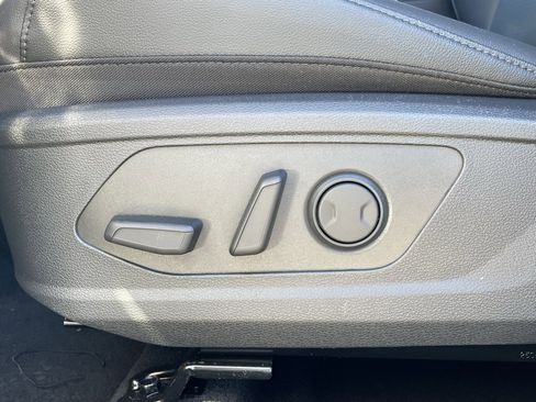 New 2026 Kia Sportage SX image 11