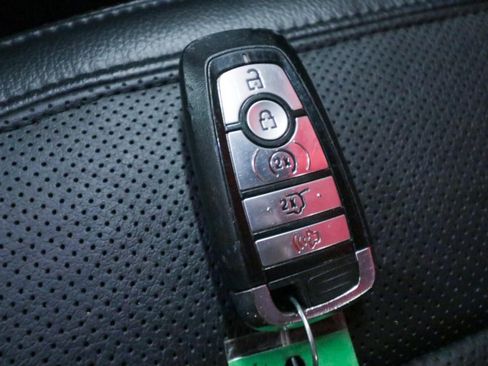 Used 2021 Ford Expedition Max Limited AWD/4WD image 23