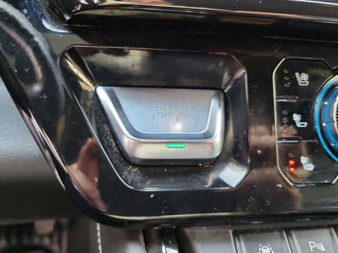 Used 2022 GMC Sierra 1500 AT4X image 26