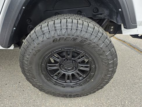 Used 2024 Jeep Wrangler Unlimited Sport AWD/4WD image 16