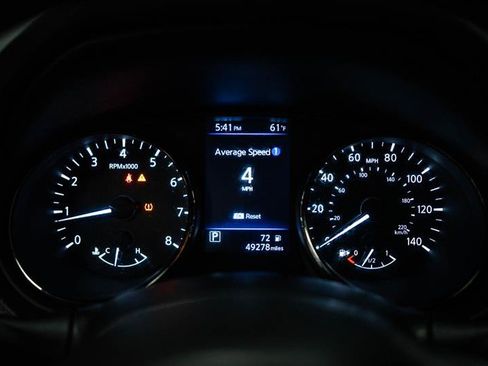 Used 2019 Nissan Rogue SV w/ Sun & Sound Touring Package FWD image 17