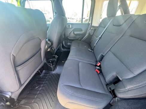 Used 2020 Jeep Wrangler Unlimited Sport image 13