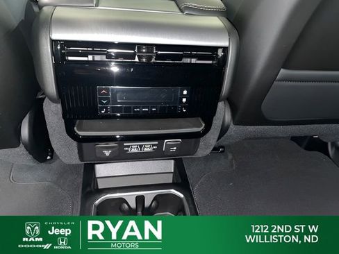 New 2026 Jeep Grand Wagoneer Limited AWD/4WD image 20