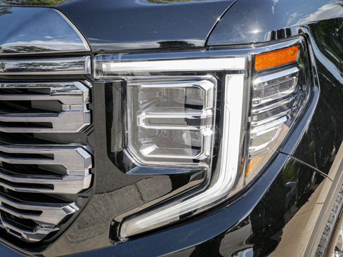 Used 2024 GMC Sierra 1500 Denali Ultimate image 6