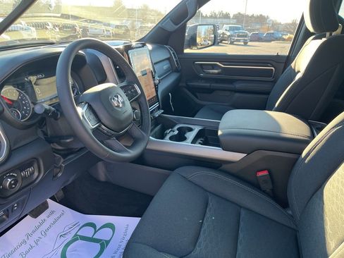 New 2026 RAM 1500 4x4 Crew Cab image 2