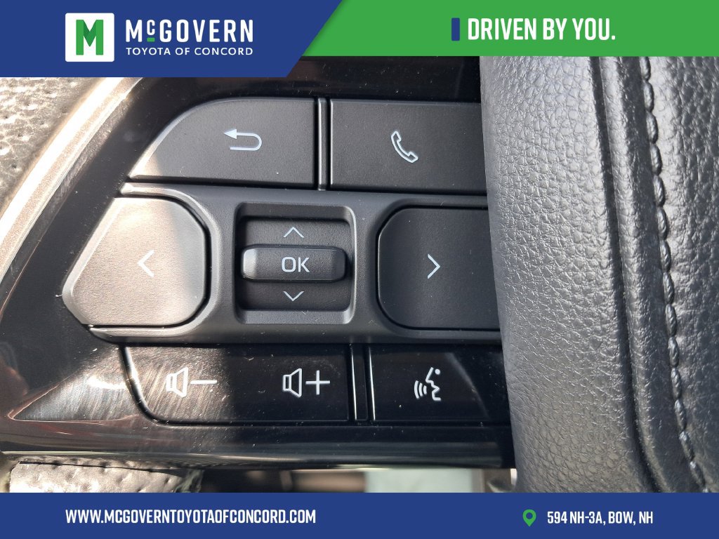 Used 2024 Toyota Tundra Limited AWD/4WD image 27