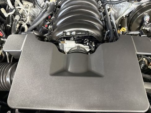 Used 2018 GMC Yukon Denali RWD image 38