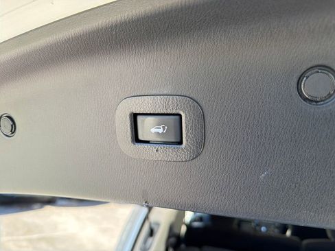 Used 2020 Nissan Armada SV w/ Driver Package image 33