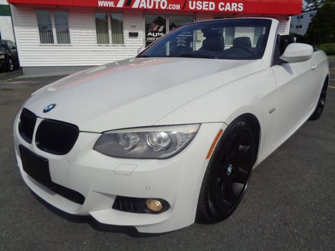 Used 2013 BMW 335i Convertible RWD image 17