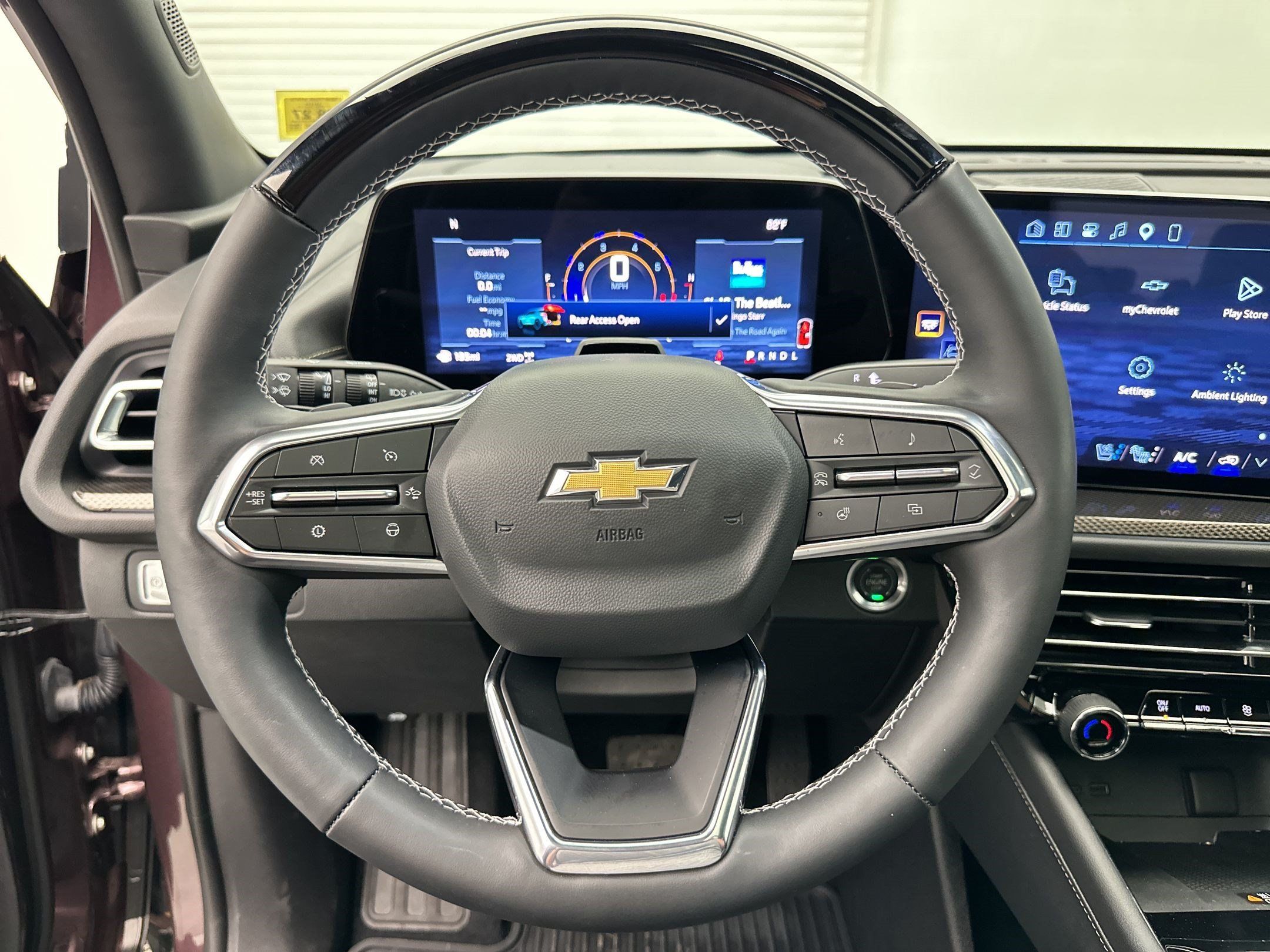 Certified 2026 Chevrolet Traverse High Country AWD/4WD image 11