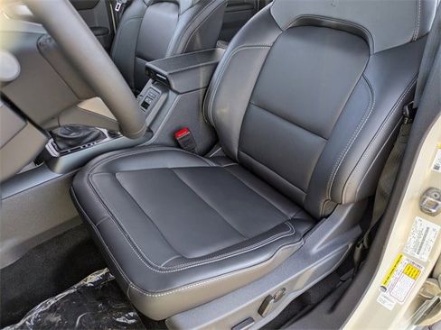 New 2025 Ford Bronco Outer Banks image 17