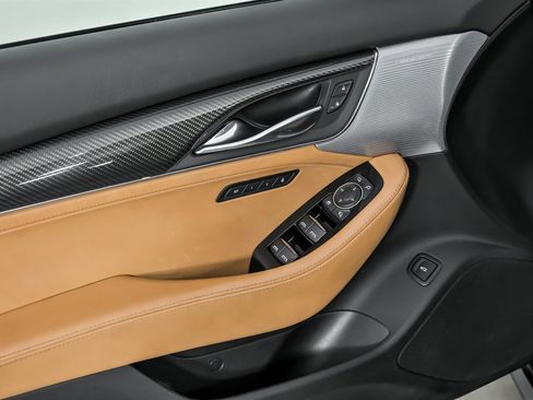 Used 2021 Cadillac CT5 V w/ Platinum Package image 18