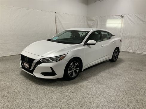 Used 2021 Nissan Sentra SV FWD image 2