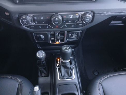 New 2026 Jeep Wrangler Unlimited Sahara AWD/4WD image 10